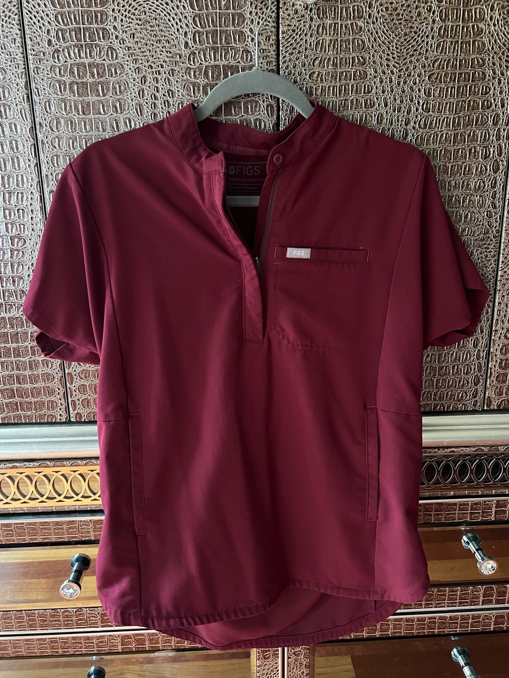 Fig’s Burgundy Montex Scrub Top - Picture 4 of 6